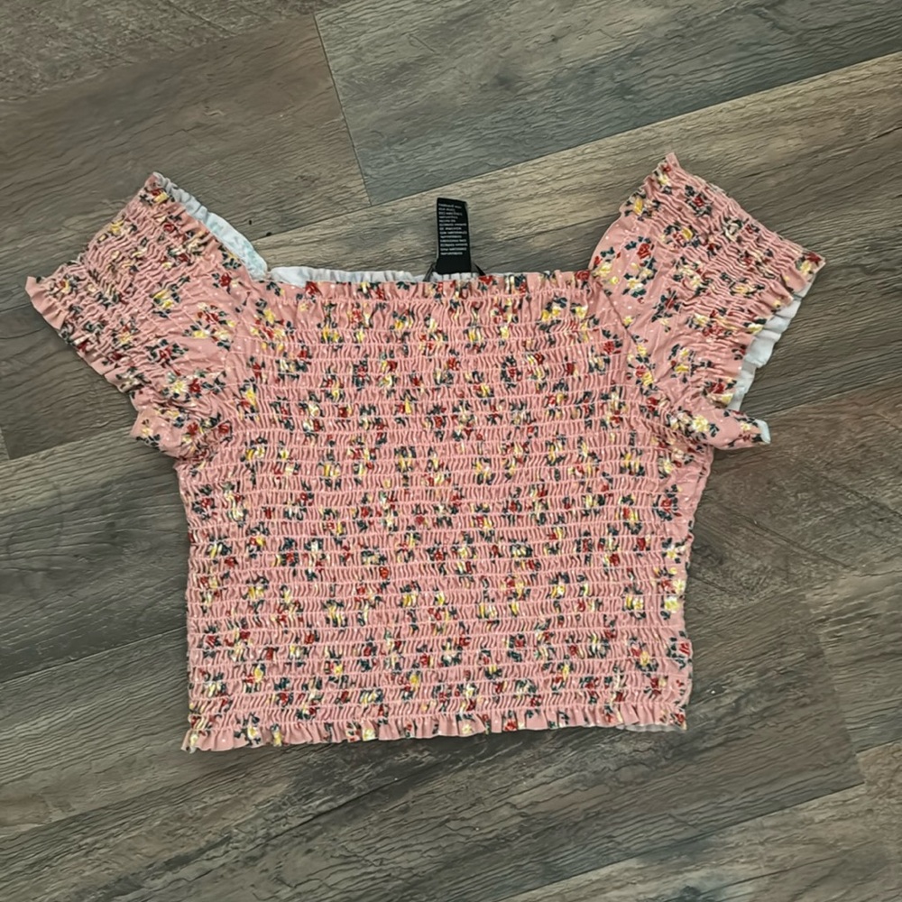 Medium Off Shoulder Crop